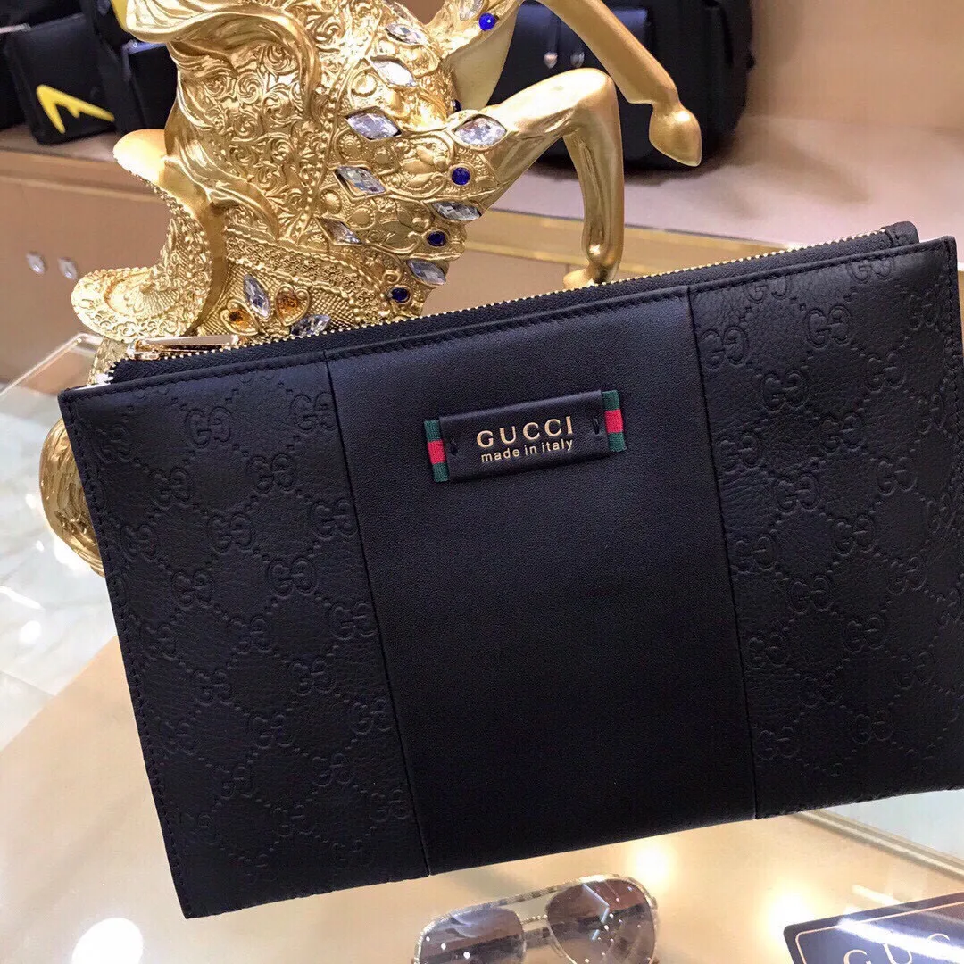 【2026】【GUCCI 公式 旗艦店】クッチ  クラッチバッグ 当日出荷 好評に付き再入荷！29*19CM