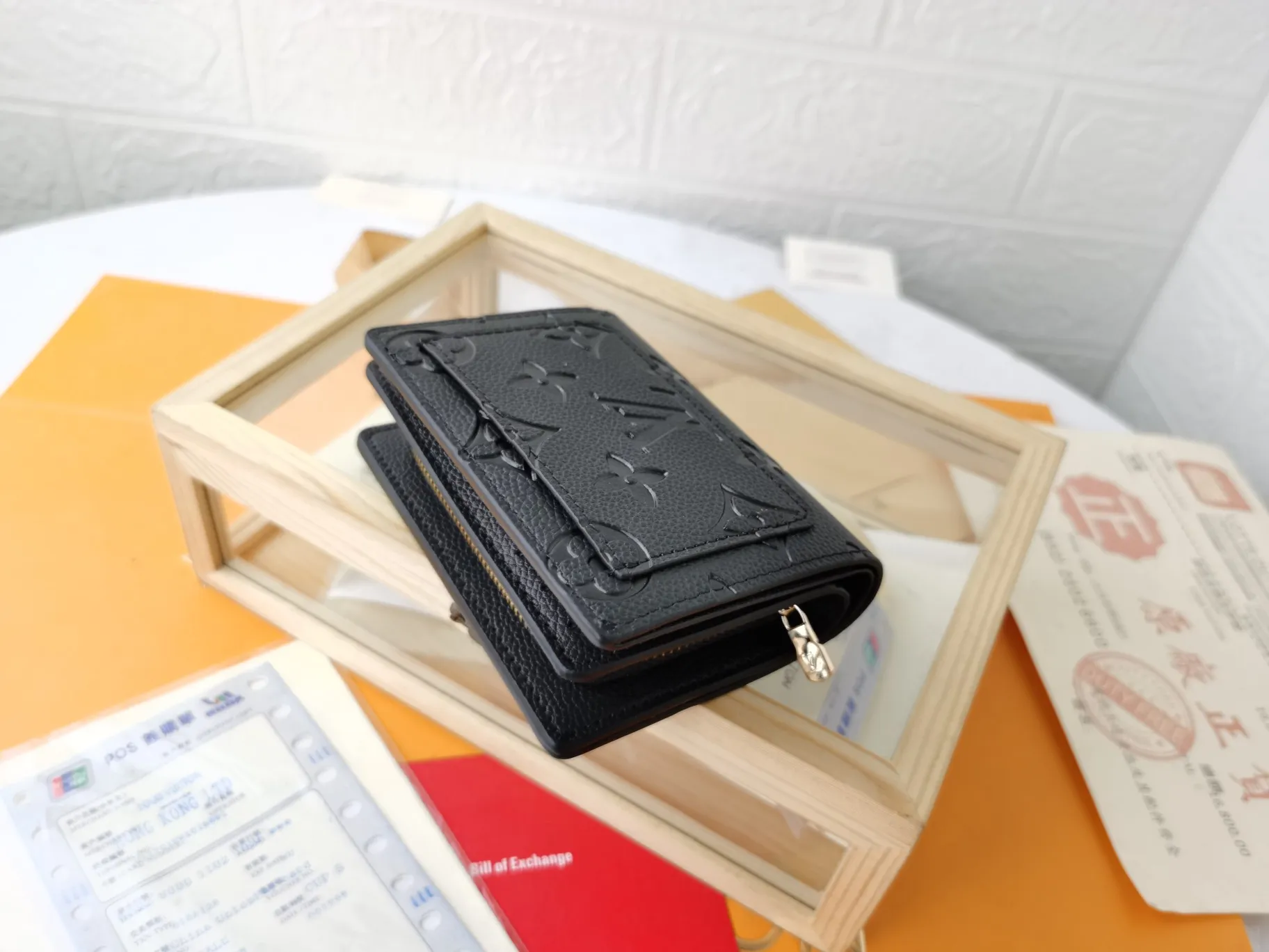 【2026】【LOUIS VUITTON公式 旗艦店】ルイヴィトン   財布   当日出荷 好評に付き再入荷！11*8.5*3.5CM