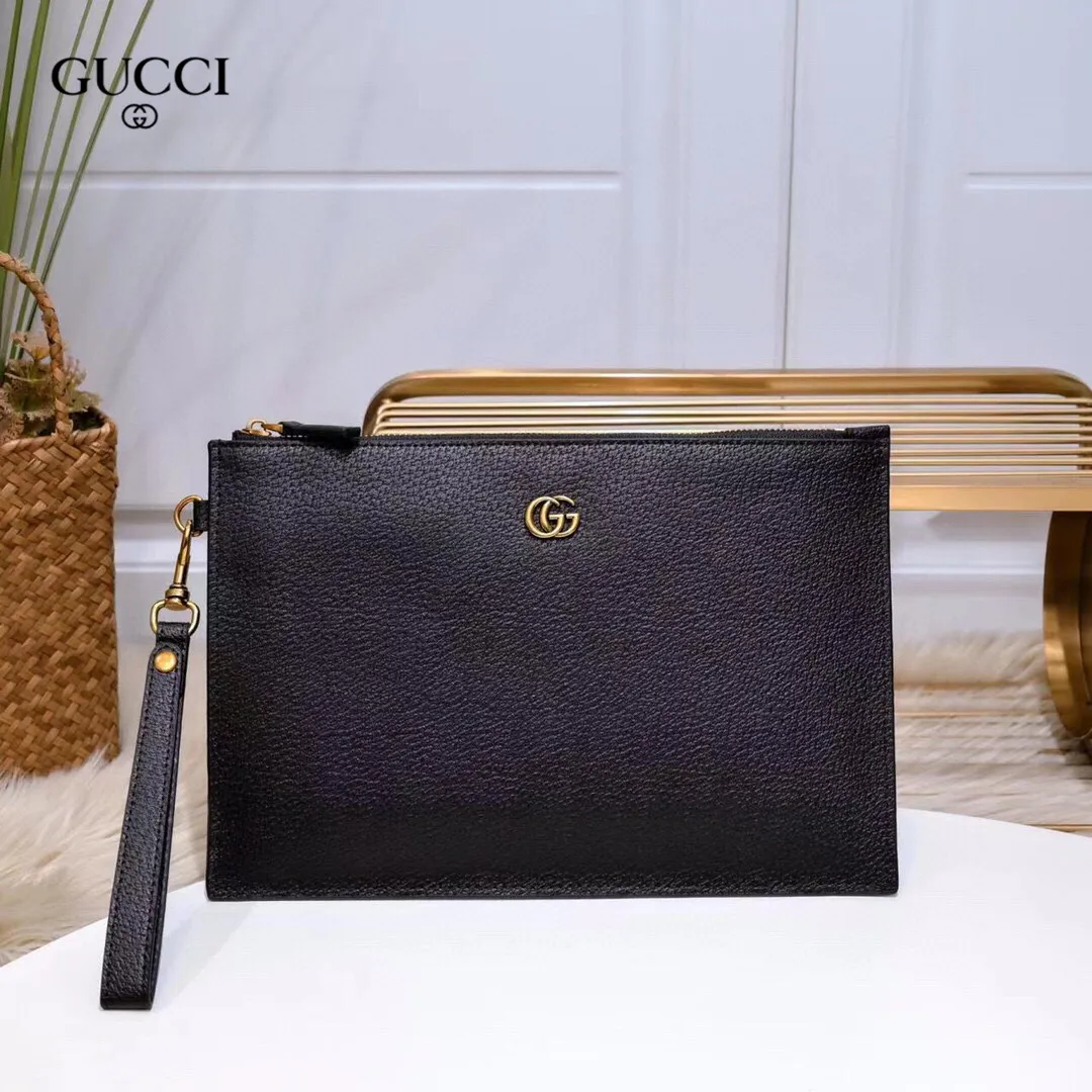 【2026】【GUCCI 公式 旗艦店】クッチ  クラッチバッグ 当日出荷 好評に付き再入荷！28*20CM