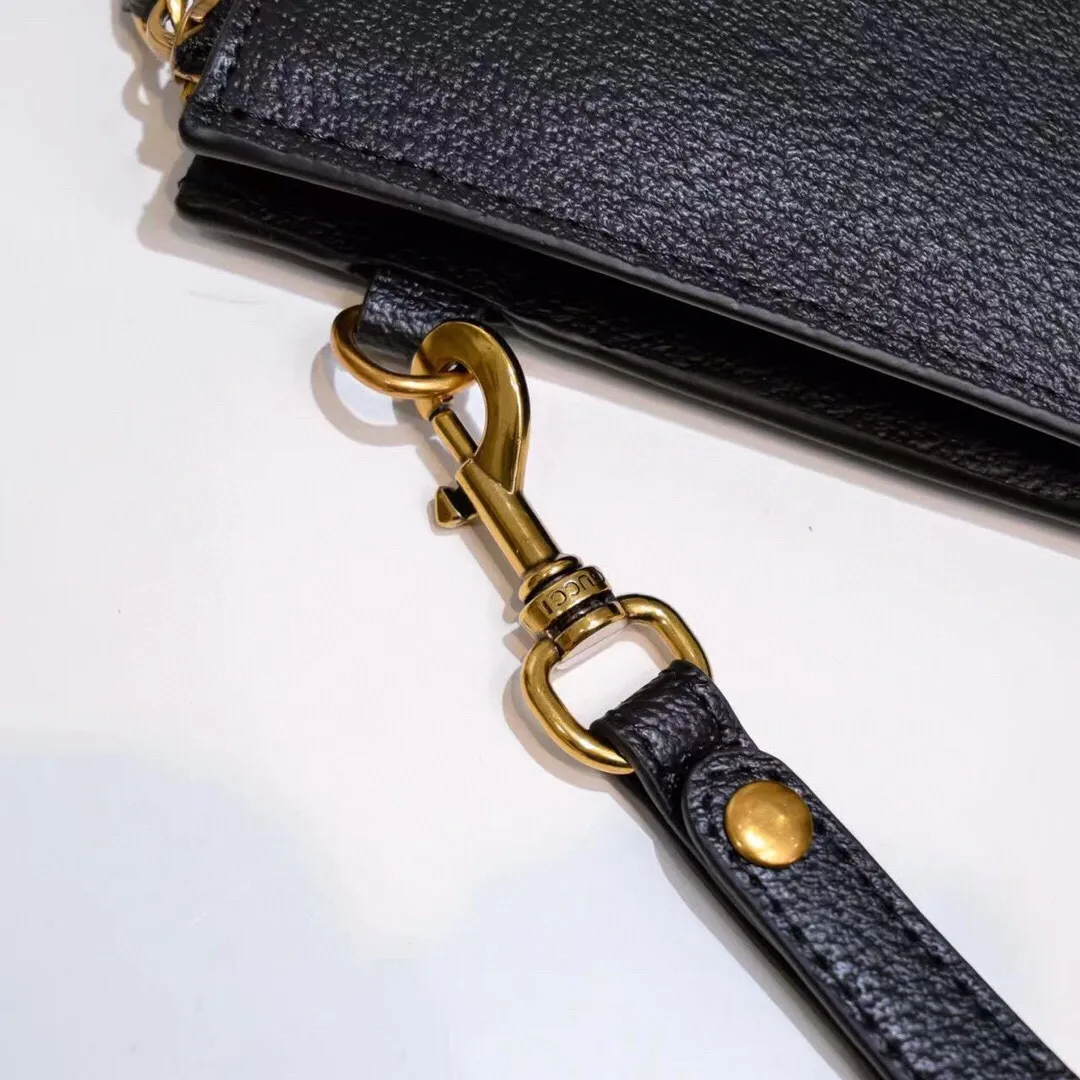 【2026】【GUCCI 公式 旗艦店】クッチ  クラッチバッグ 当日出荷 好評に付き再入荷！28*20CM