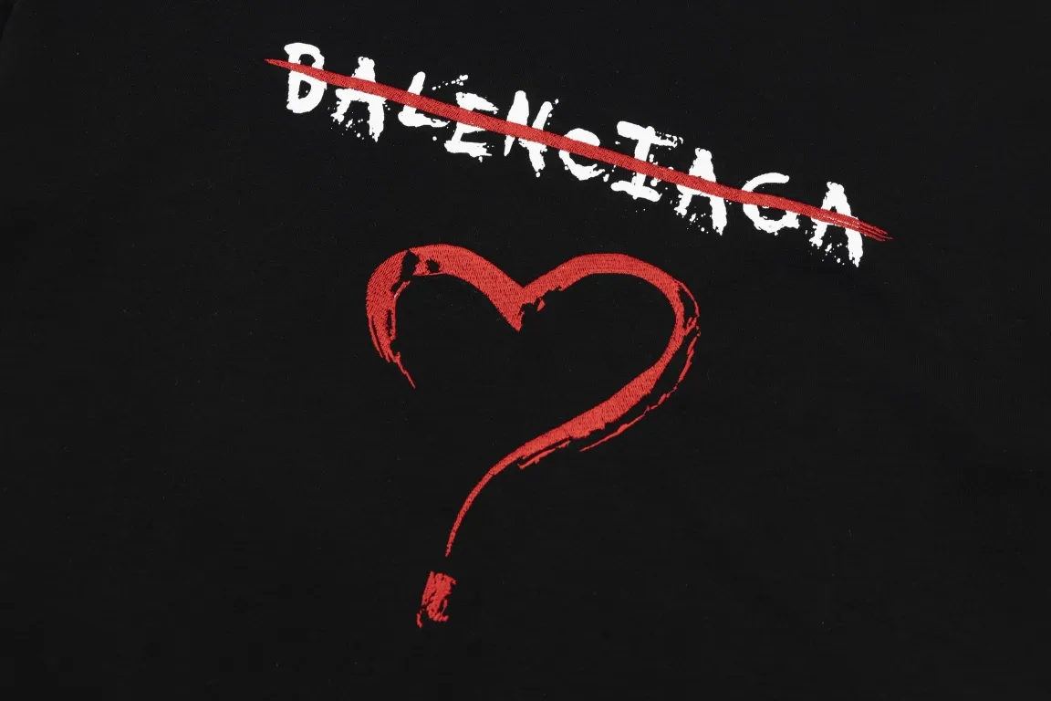 【2026】【BALENCIAGA  公式旗艦店】 バレンシアガ    Tシャツご好評に付き再入荷！