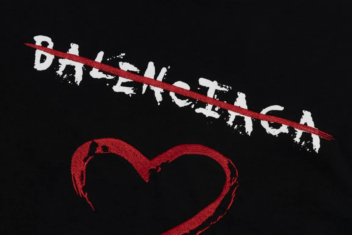 【2026】【BALENCIAGA  公式旗艦店】 バレンシアガ    Tシャツご好評に付き再入荷！