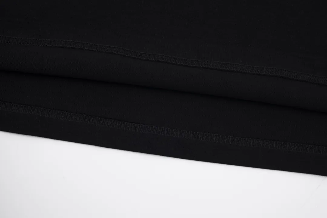【2026】【BALENCIAGA  公式旗艦店】 バレンシアガ    Tシャツご好評に付き再入荷！
