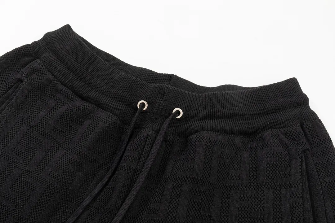 【2026】【FENDI  公式旗艦店】フェンディ   ショートパンツご好評に付き再入荷！