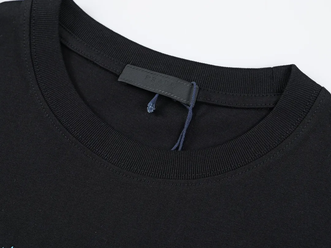 【2026】【PRADA  公式旗艦店】プラダ   Tシャツご好評に付き再入荷！