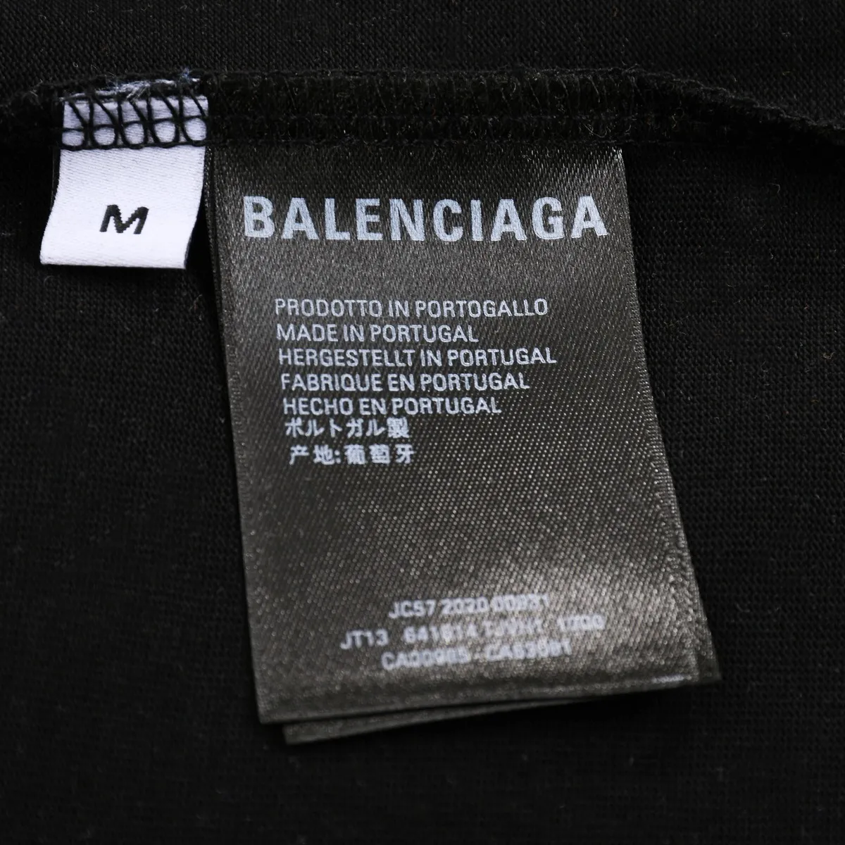 【2026】【 BALENCIAGA  公式旗艦店】バレンシアガ   Tシャツご好評に付き再入荷！