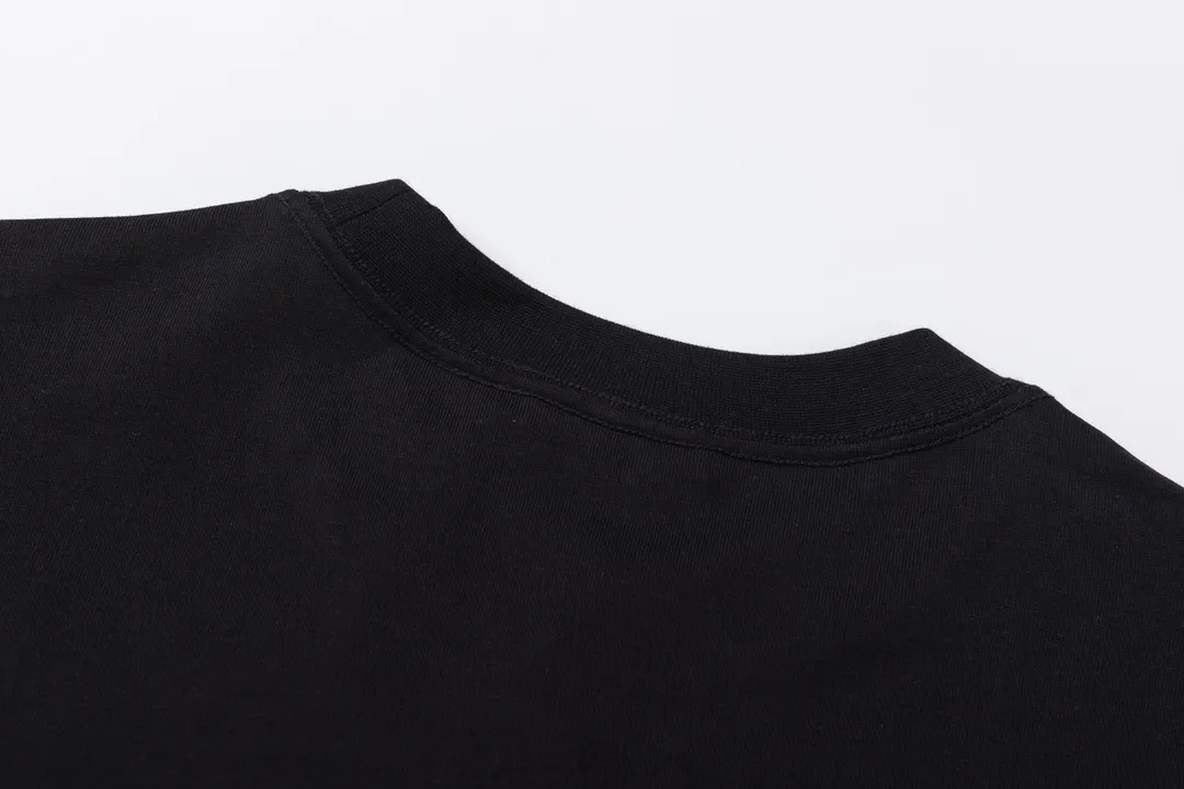 【2026】【 BALENCIAGA  公式旗艦店】バレンシアガ   Tシャツご好評に付き再入荷！