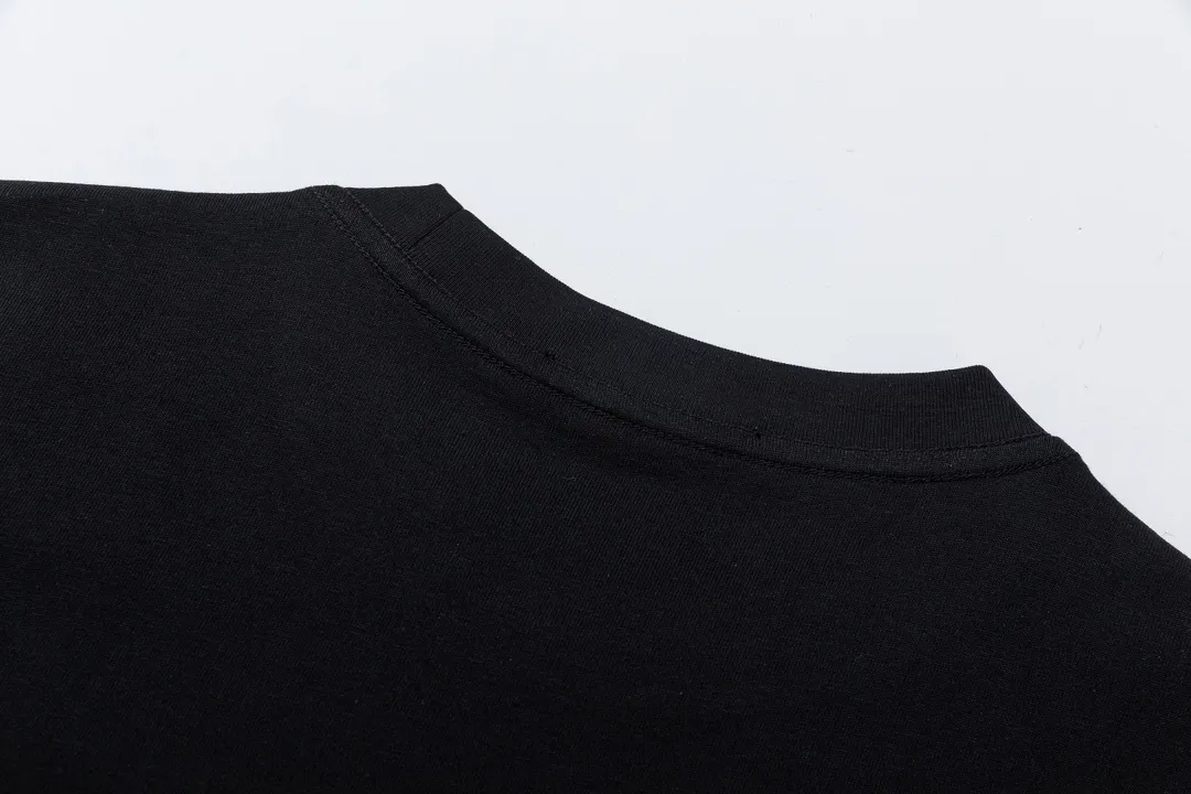 【2026】【FENDI  公式旗艦店】フェンディ   Tシャツご好評に付き再入荷！