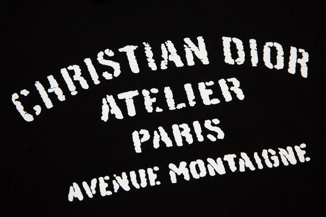 【2026】【DIOR 公式旗艦店】 ディオール    Tシャツご好評に付き再入荷！