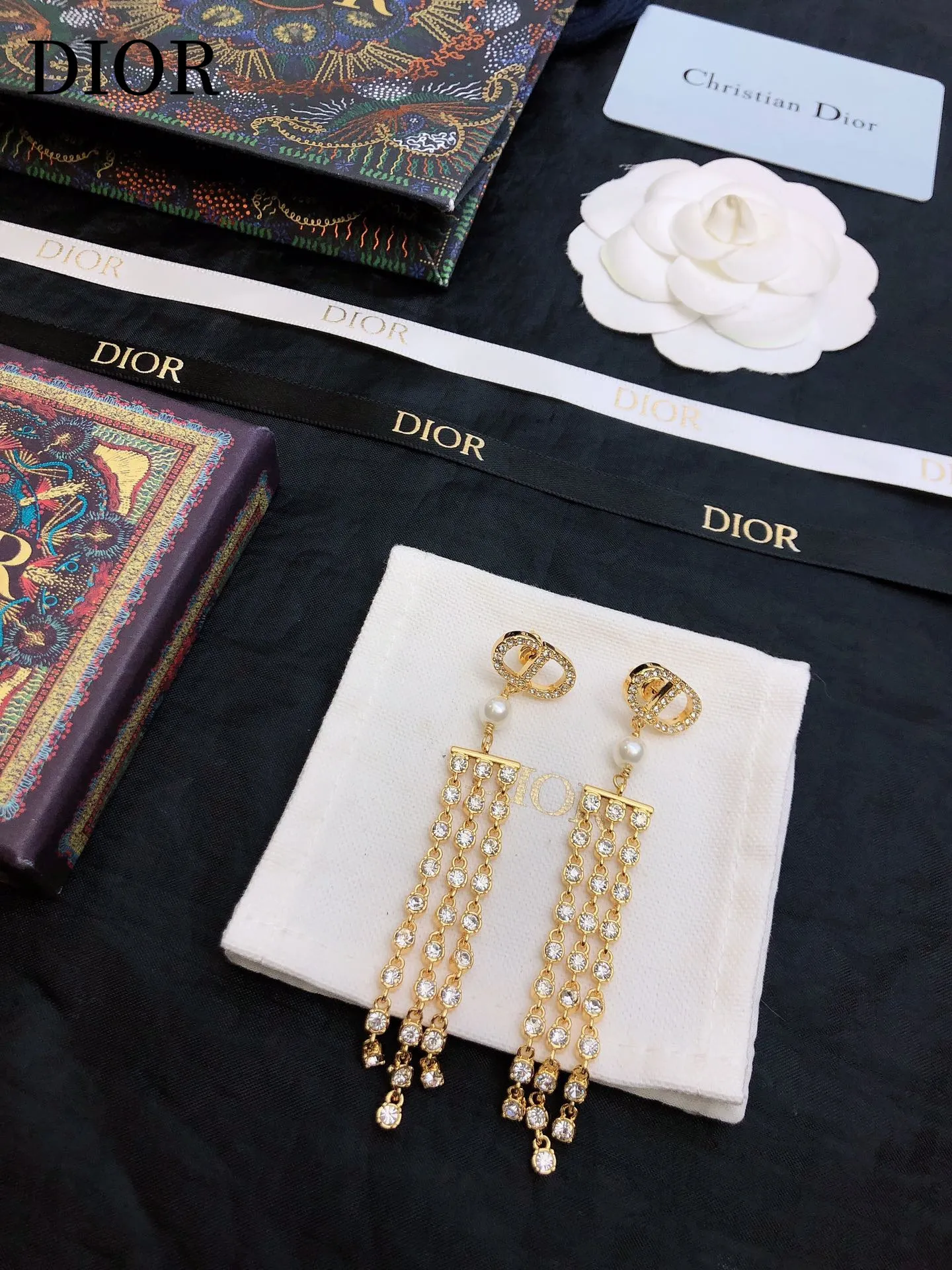 【2026】【DIOR】 ディオール  ファッションスタイルのイヤリング