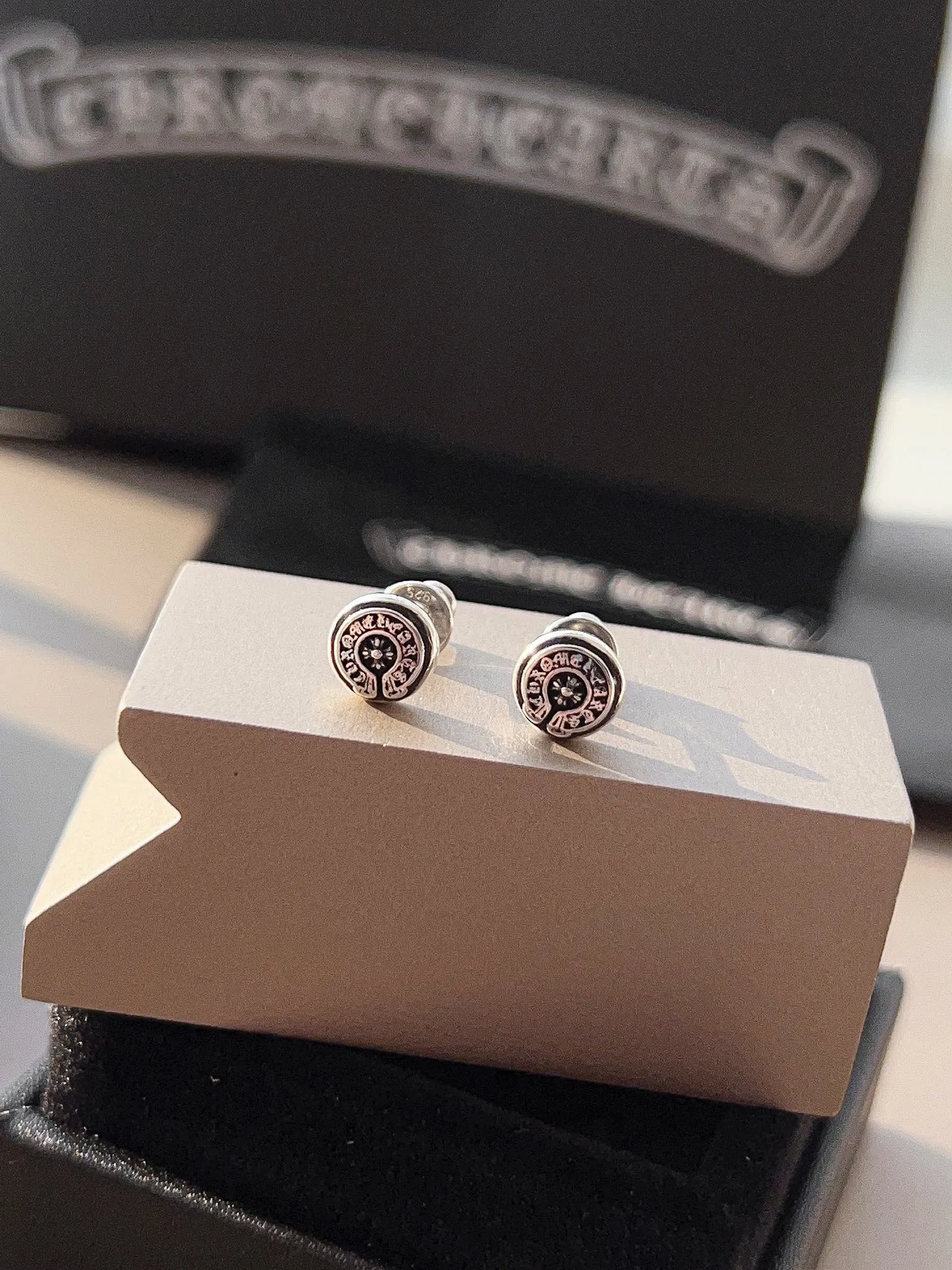 【2026】 【CHROME HEARTS】 クロムハーツ  ファッションスタイルのイヤリング