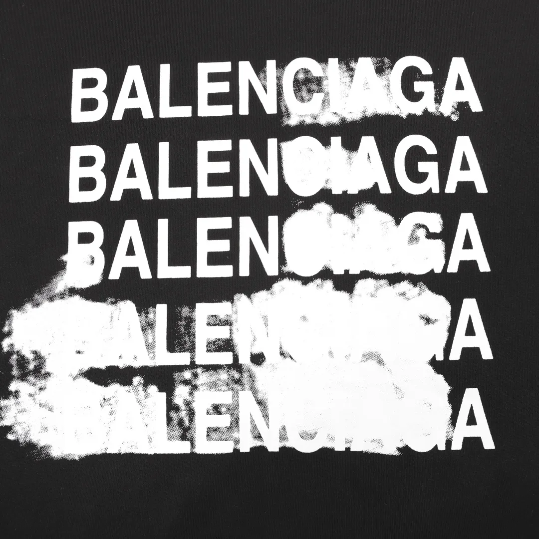 【2026】【BALENCIAGA  公式旗艦店】バレンシアガ     Tシャツご好評に付き再入荷！
