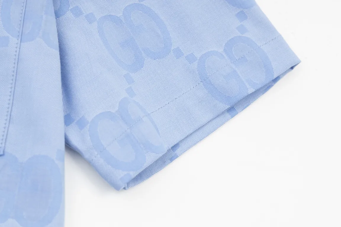【2026】【GUCCI 公式旗艦店】 クッチ   半袖シャツ 好評に付き再入荷！