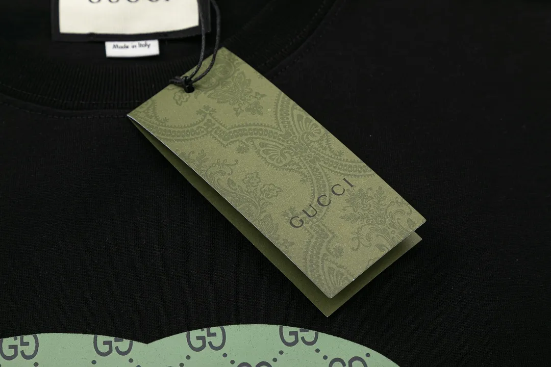 【2026】【GUCCI 公式旗艦店】 クッチ   Tシャツご好評に付き再入荷！
