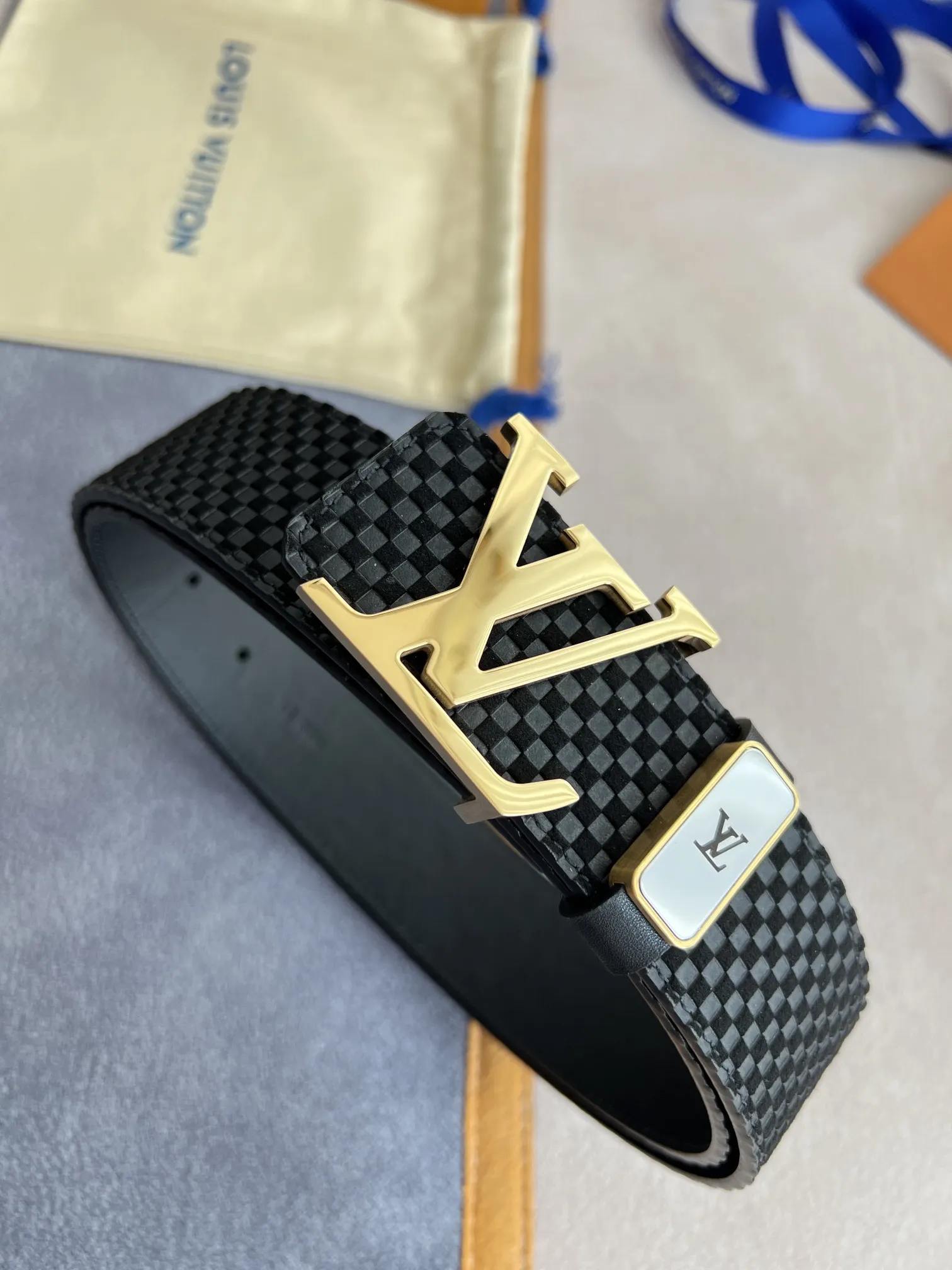 【2026】【LOUIS VUITTON】(ルイヴィトン) 4.0cm   ベルト メンズ