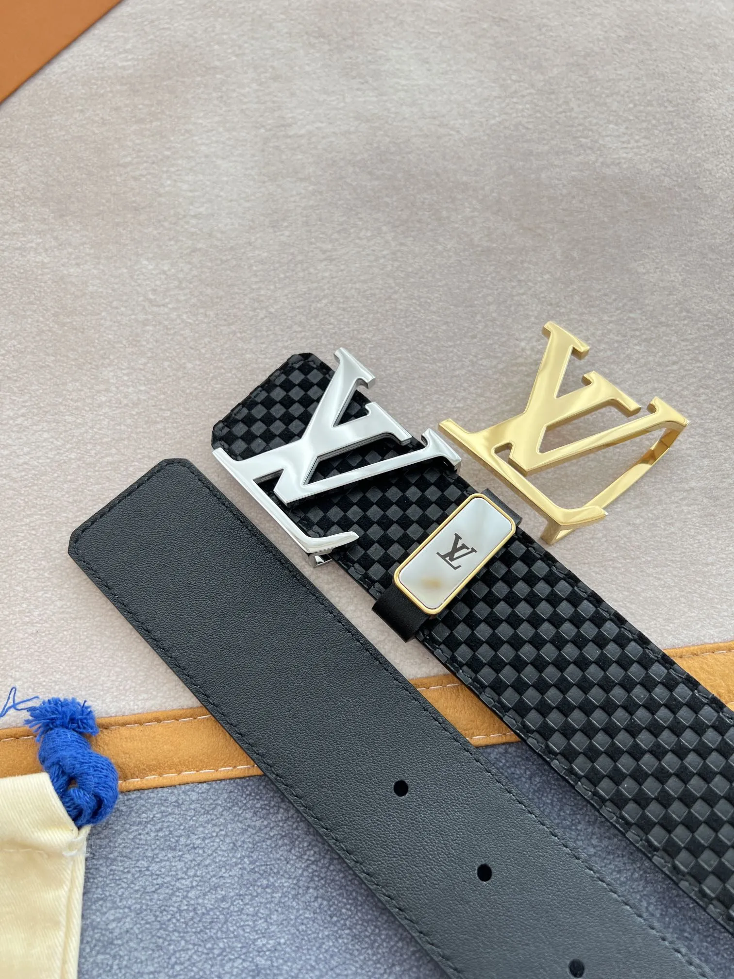 【2026】【LOUIS VUITTON】(ルイヴィトン) 4.0cm   ベルト メンズ