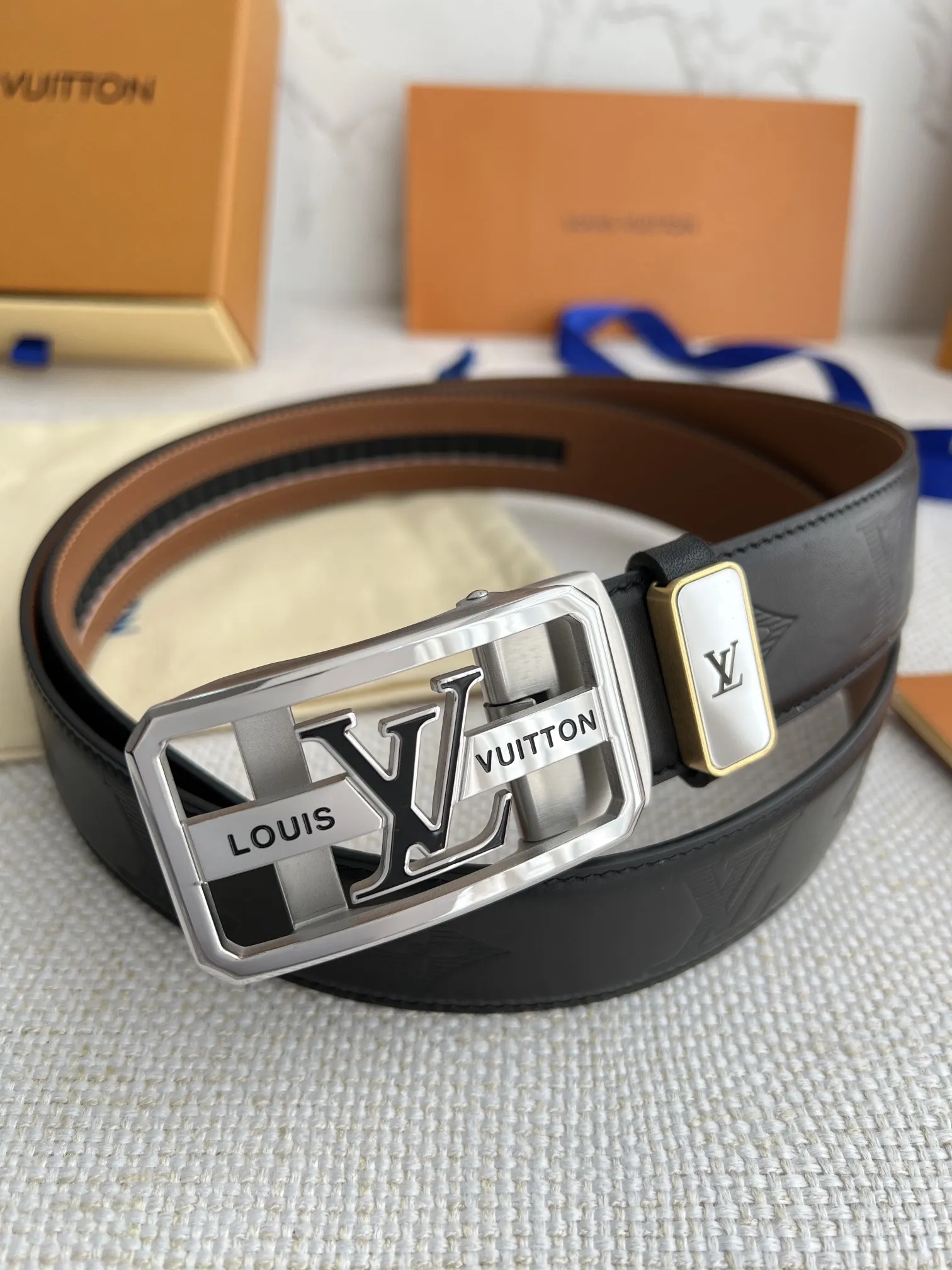 【2026】【LOUIS VUITTON】(ルイヴィトン) 3.5cm   ベルト メンズ