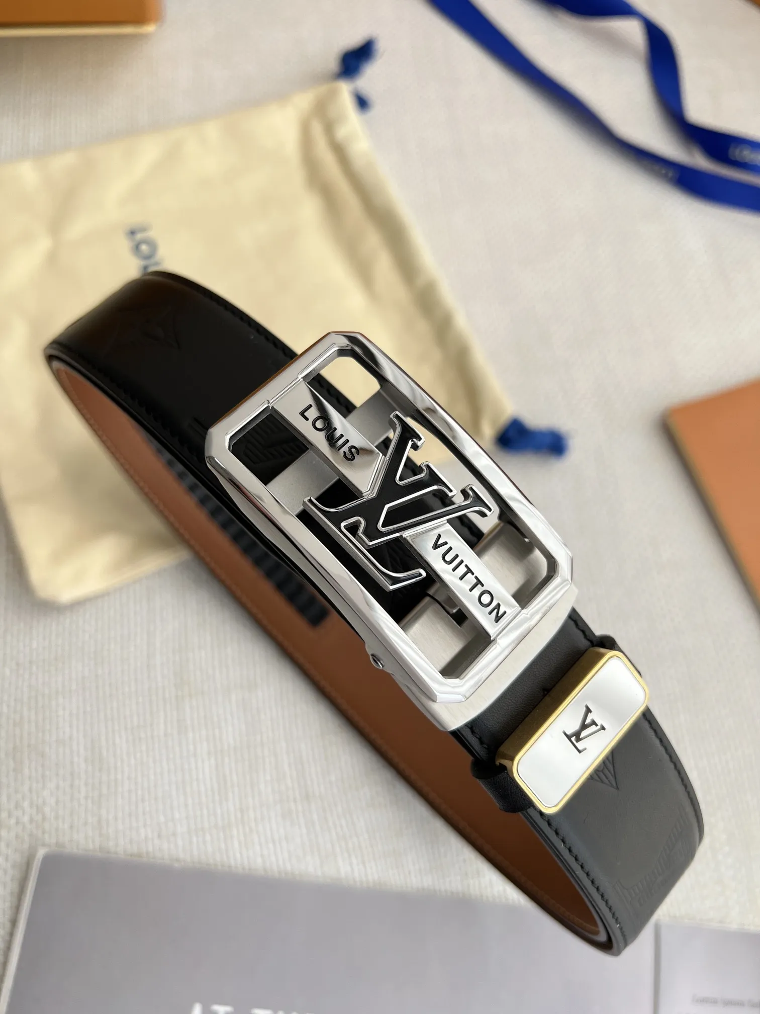 【2026】【LOUIS VUITTON】(ルイヴィトン) 3.5cm   ベルト メンズ