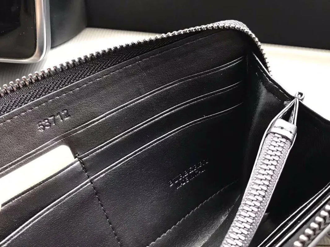 【2026】【BURBERRY 公式旗艦店】バーバリー   財布 当日出荷 好評に付き再入荷！19*10*2.5CM