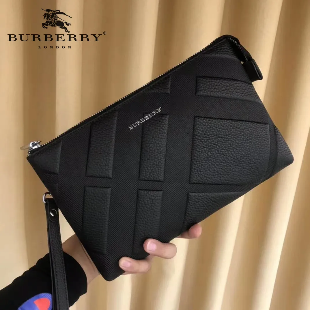 【2026】【BURBERRY 公式旗艦店】バーバリー   クラッチバッグ 当日出荷 好評に付き再入荷！29*19CM
