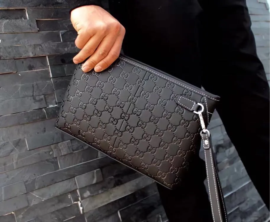 【2026】【GUCCI 公式 旗艦店】クッチ  クラッチバッグ 当日出荷 好評に付き再入荷！28*18*4CM