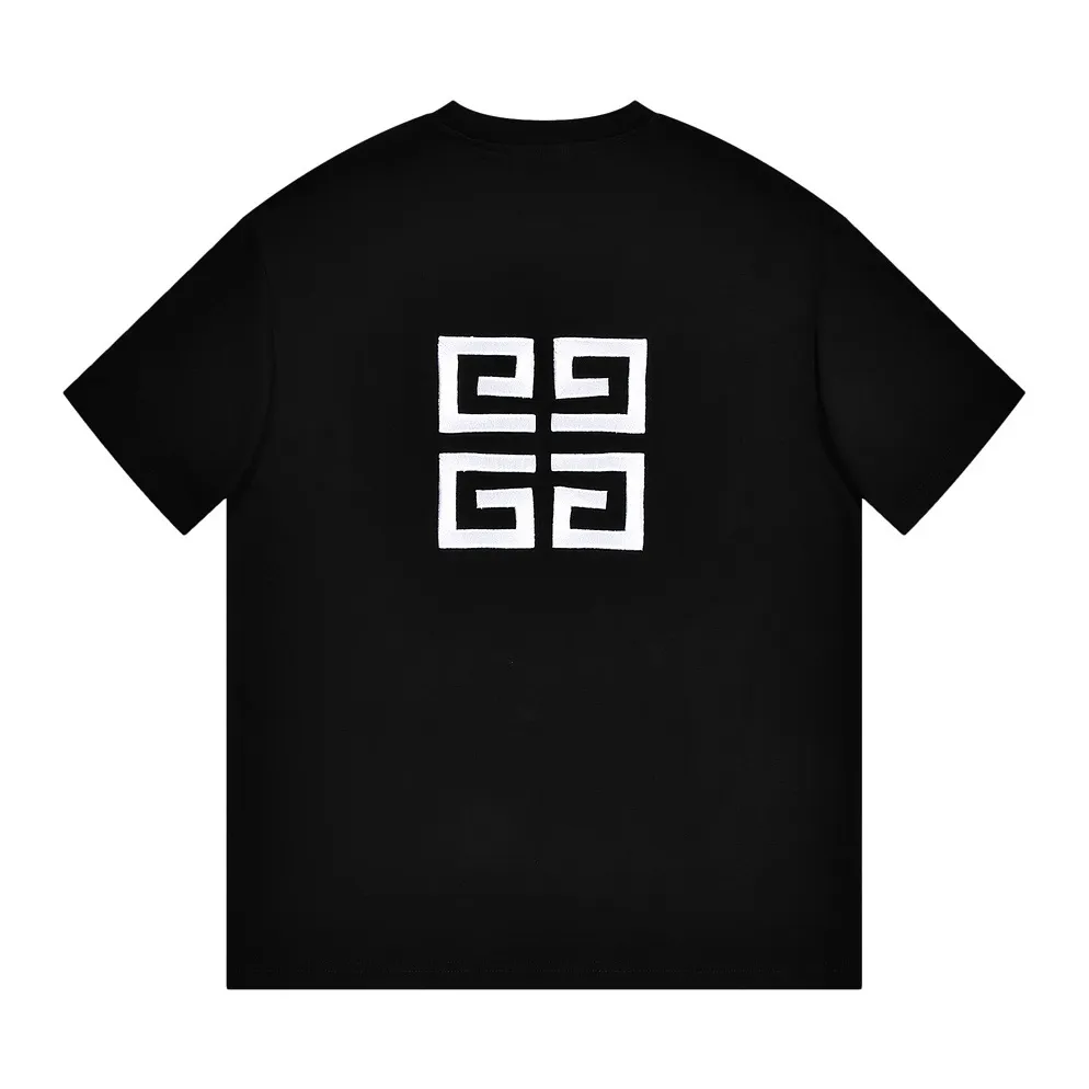 【2026】【GIVENCHY 公式旗艦店】ジバンシー     Tシャツご好評に付き再入荷！