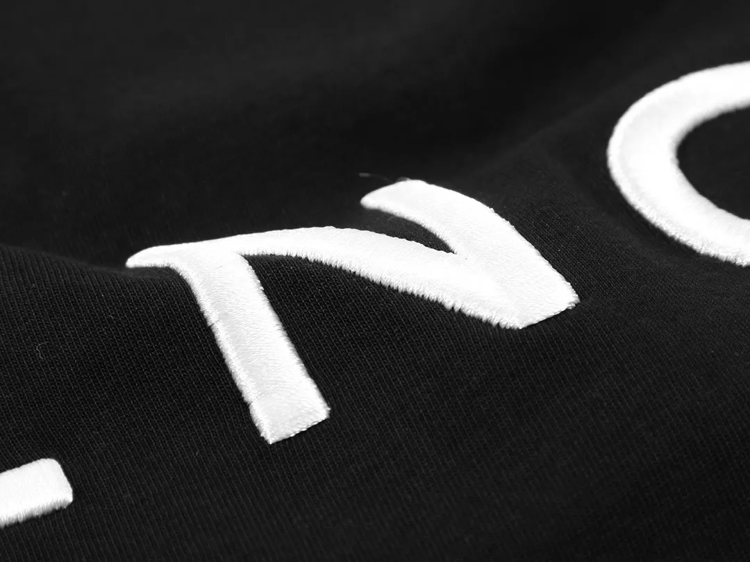 【2026】【GIVENCHY 公式旗艦店】ジバンシー     Tシャツご好評に付き再入荷！