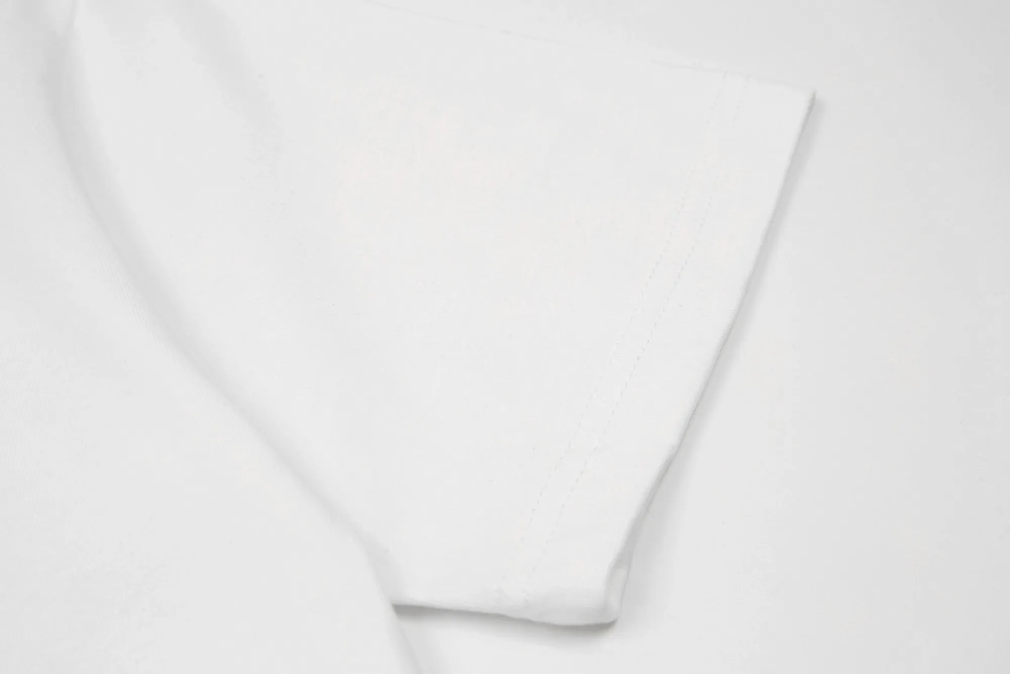 【2026】【GIVENCHY 公式旗艦店】ジバンシー     Tシャツご好評に付き再入荷！