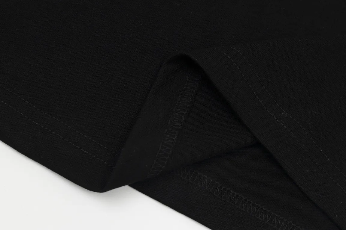 【2026】【 LOEWE  公式旗艦店】ロエベ    Tシャツご好評に付き再入荷！