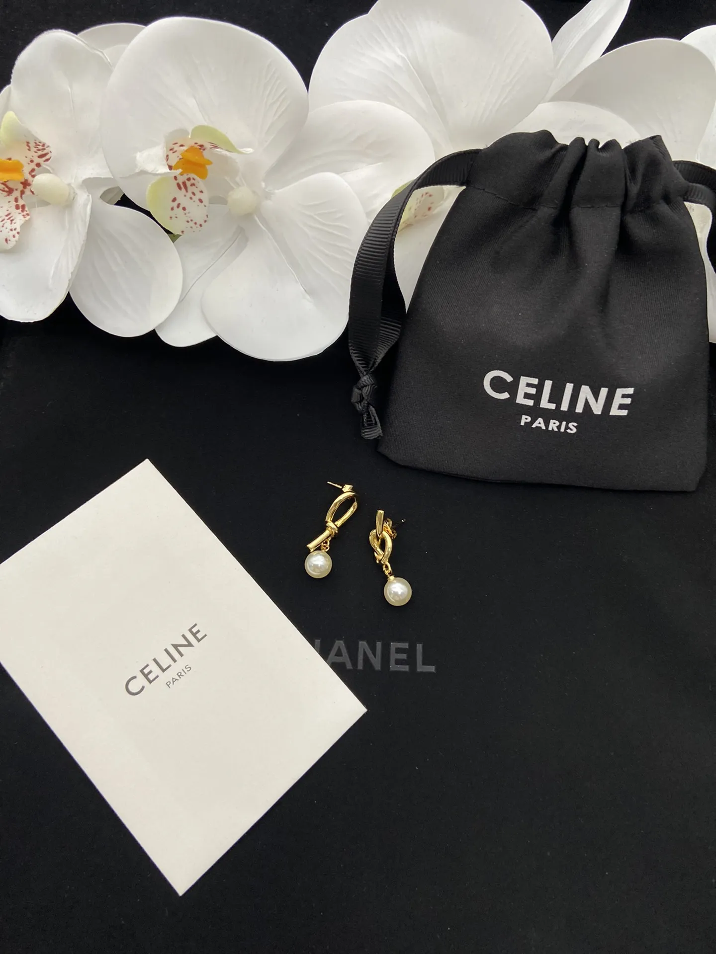 【2026】【CELINE】 セリーヌ   ファッションスタイルのイヤリング