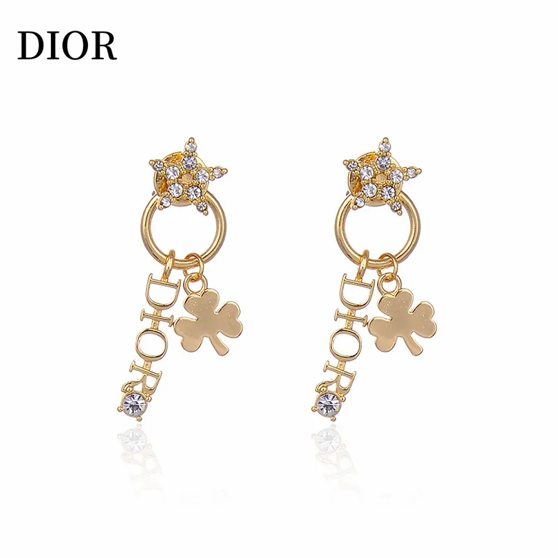 【2026】【DIOR】 ディオール   ファッションスタイルのイヤリング