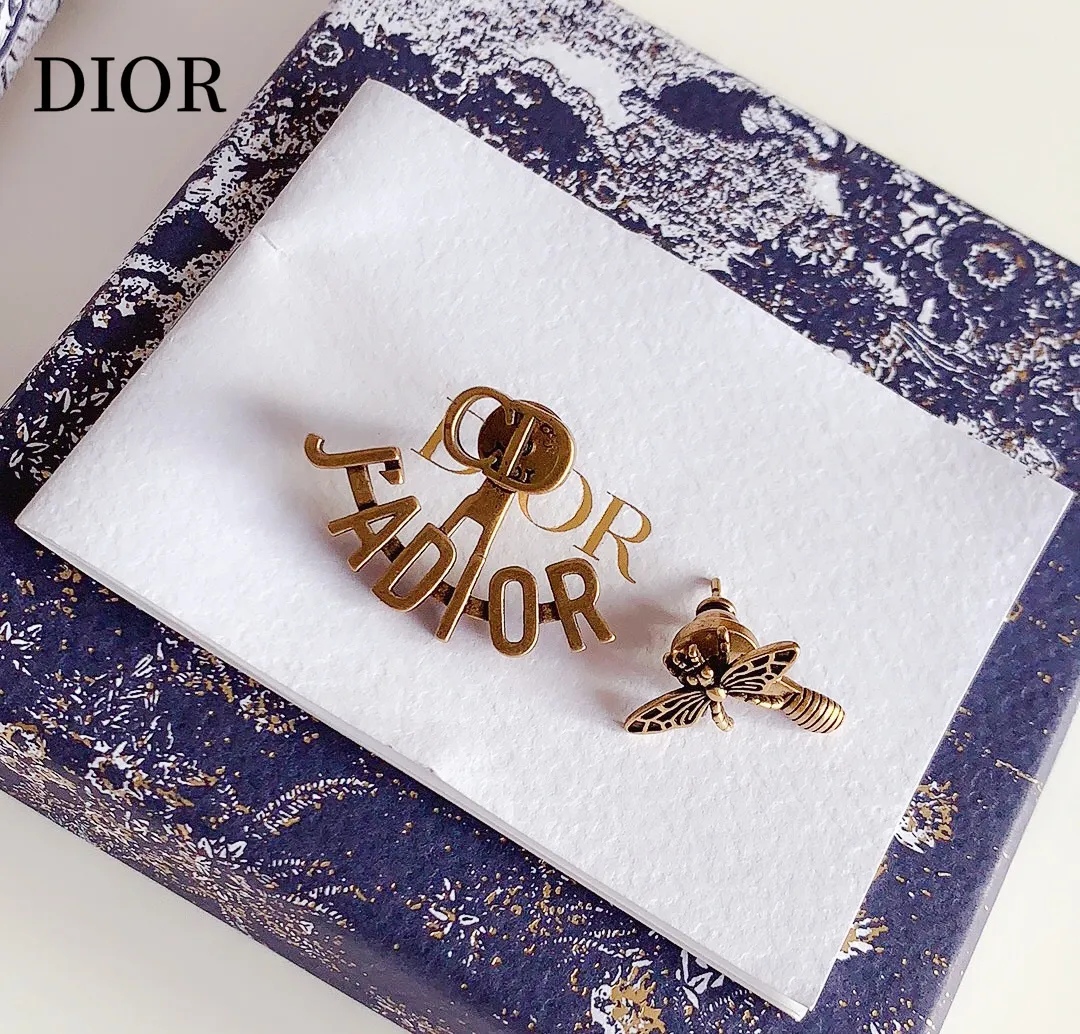 【2026】【DIOR】 ディオール   ファッションスタイルのイヤリング