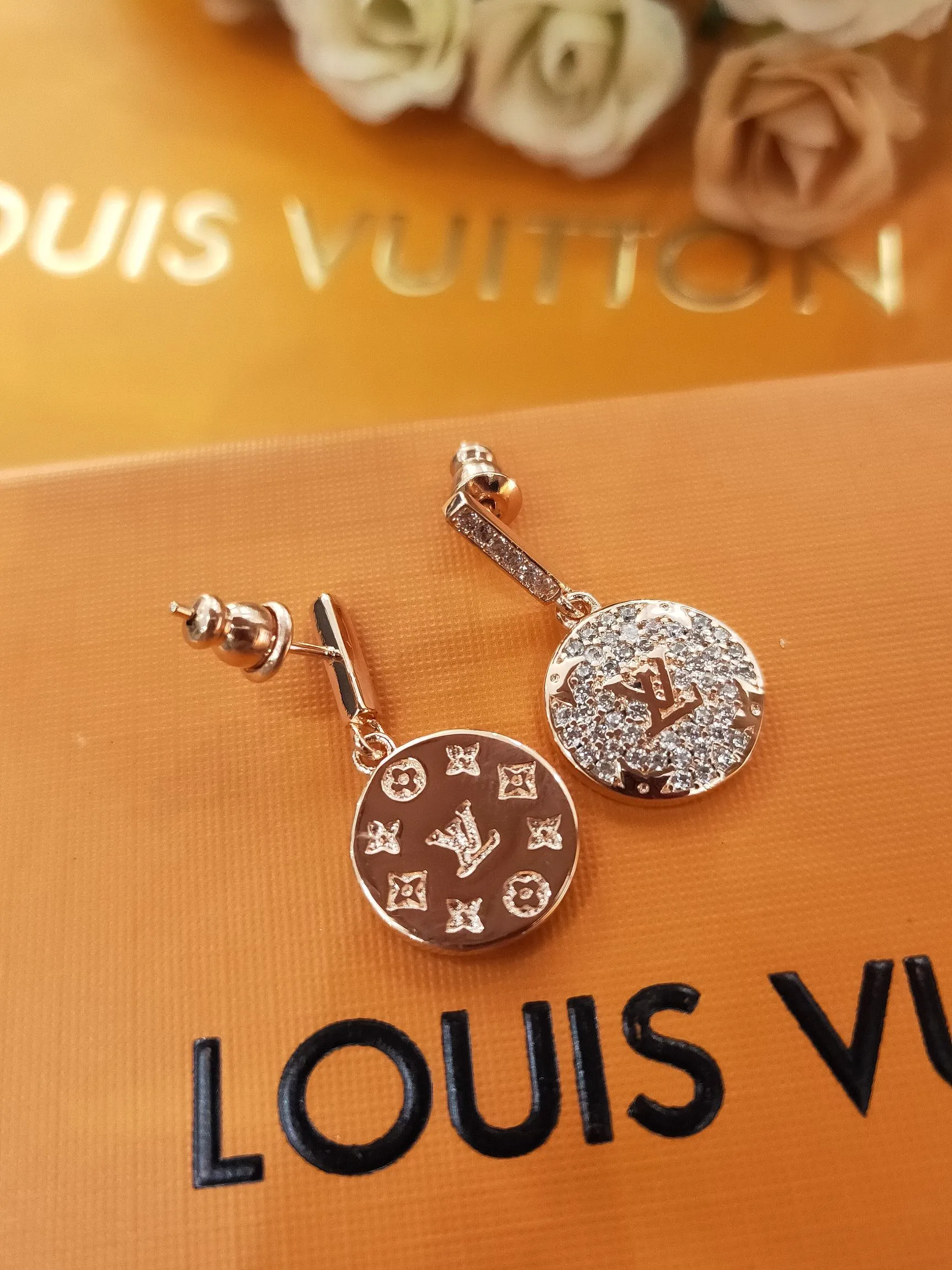 【2026】【LOUIS VUITTON 】ルイヴィトン   ファッションスタイルのイヤリング