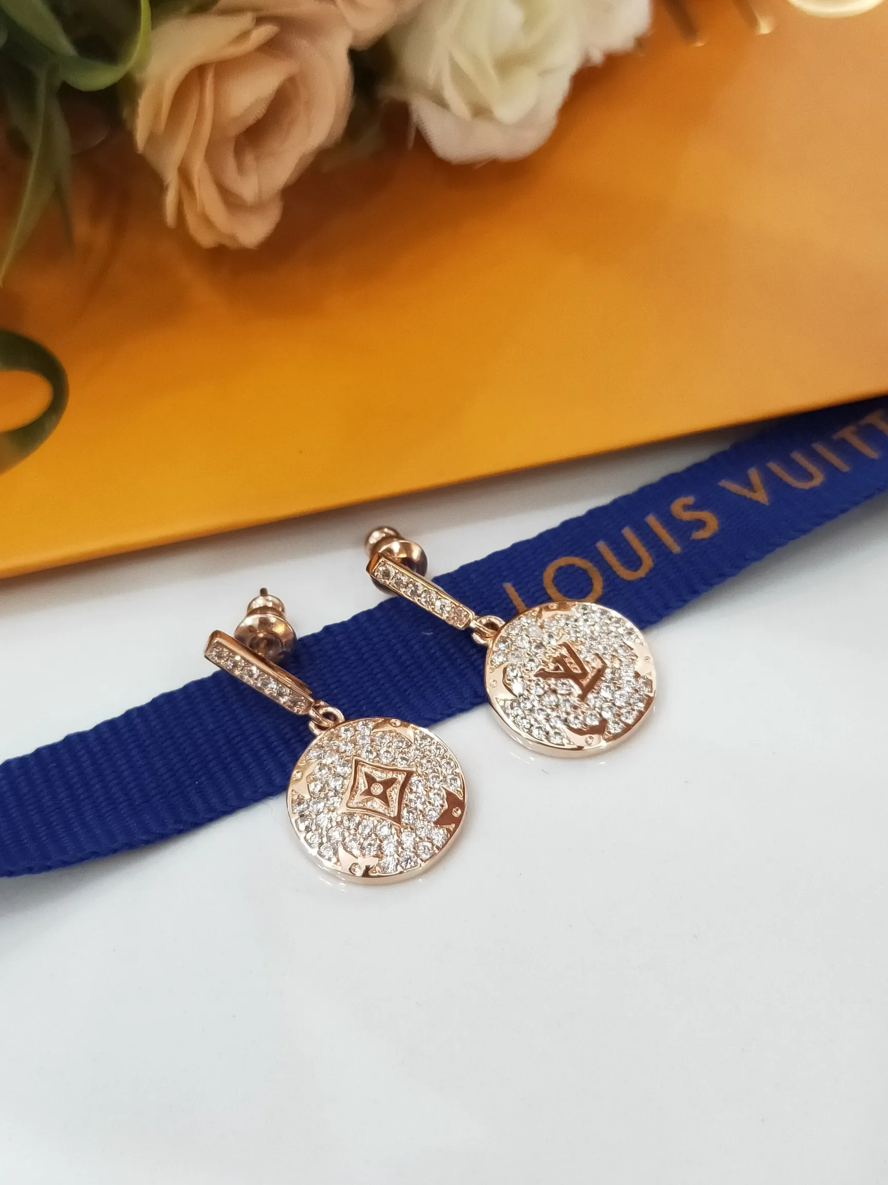 【2026】【LOUIS VUITTON 】ルイヴィトン   ファッションスタイルのイヤリング