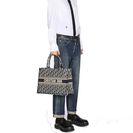 【2026】【Dior】DIOR BOOK TOTE ミディアムバッグディオールオブリーク 36.5*28*17.5CM