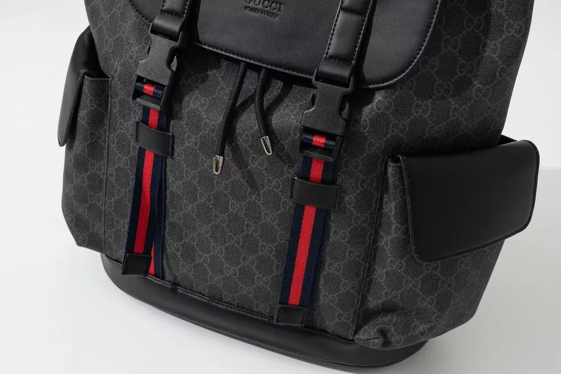 【2026】 GUCCI メッセンジャーバッグ