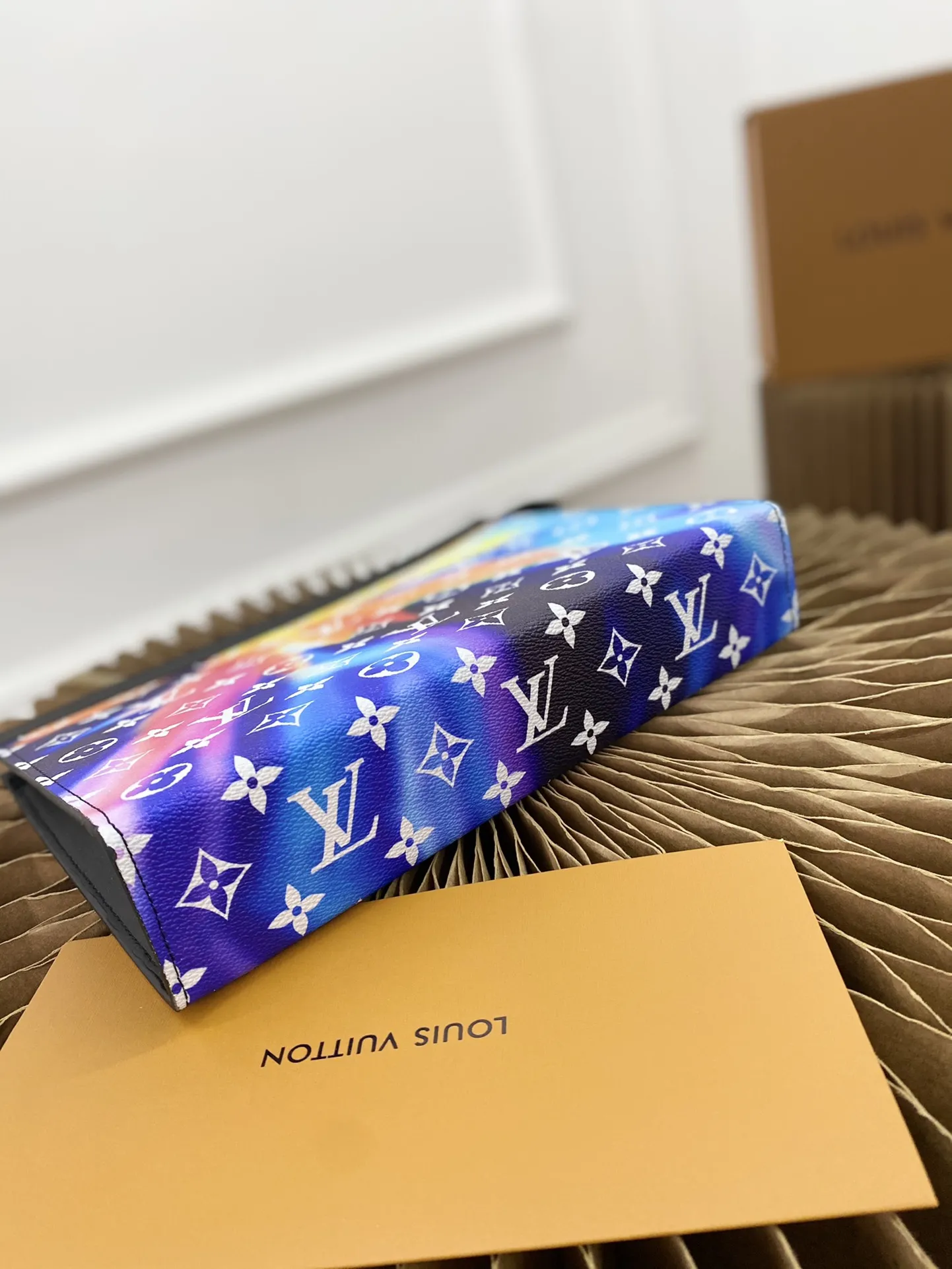 【2026】LOUIS VUITTON（ルイヴィトン）クラッチバッグ 27*21cm