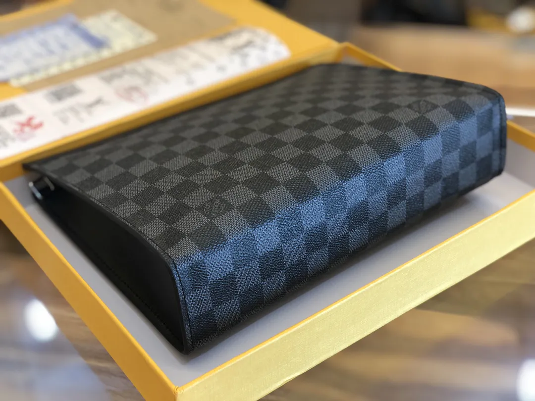 【2026】LOUIS VUITTON（ルイヴィトン）クラッチバッグ