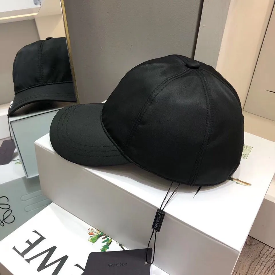 【2026】【PRADA公式 旗艦店】（プラダ)ベースボールキャップ