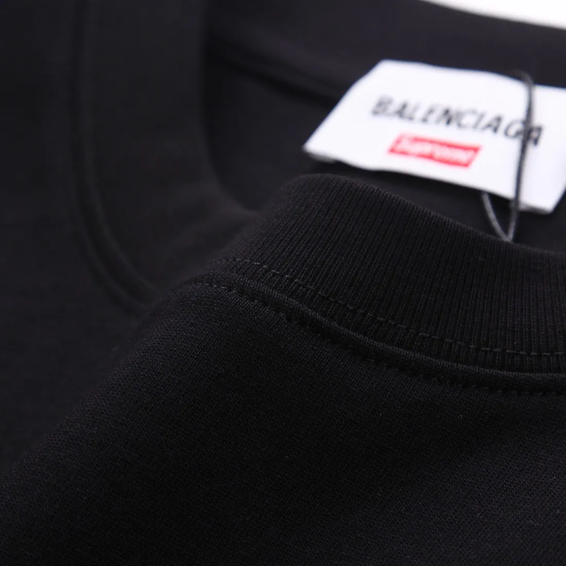 【2026】【BALENCIAGA 公式旗艦店】バレンシアガ   Tシャツ ご好評に付き再入荷！