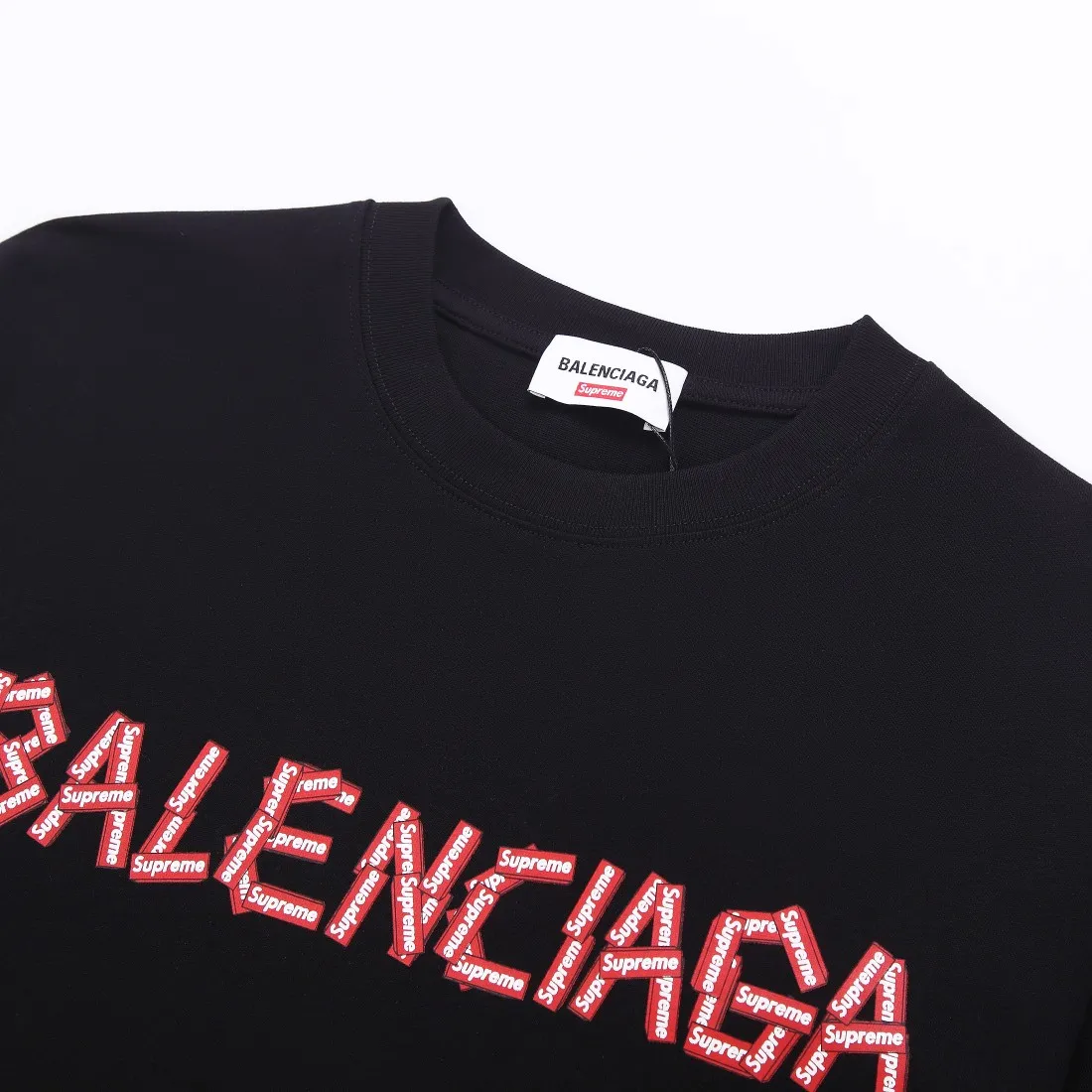 【2026】【BALENCIAGA 公式旗艦店】バレンシアガ   Tシャツ ご好評に付き再入荷！
