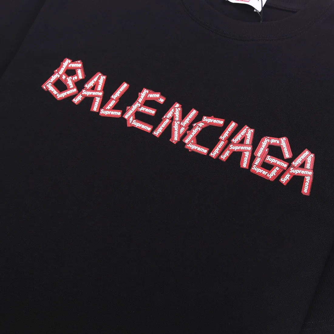 【2026】【BALENCIAGA 公式旗艦店】バレンシアガ   Tシャツ ご好評に付き再入荷！