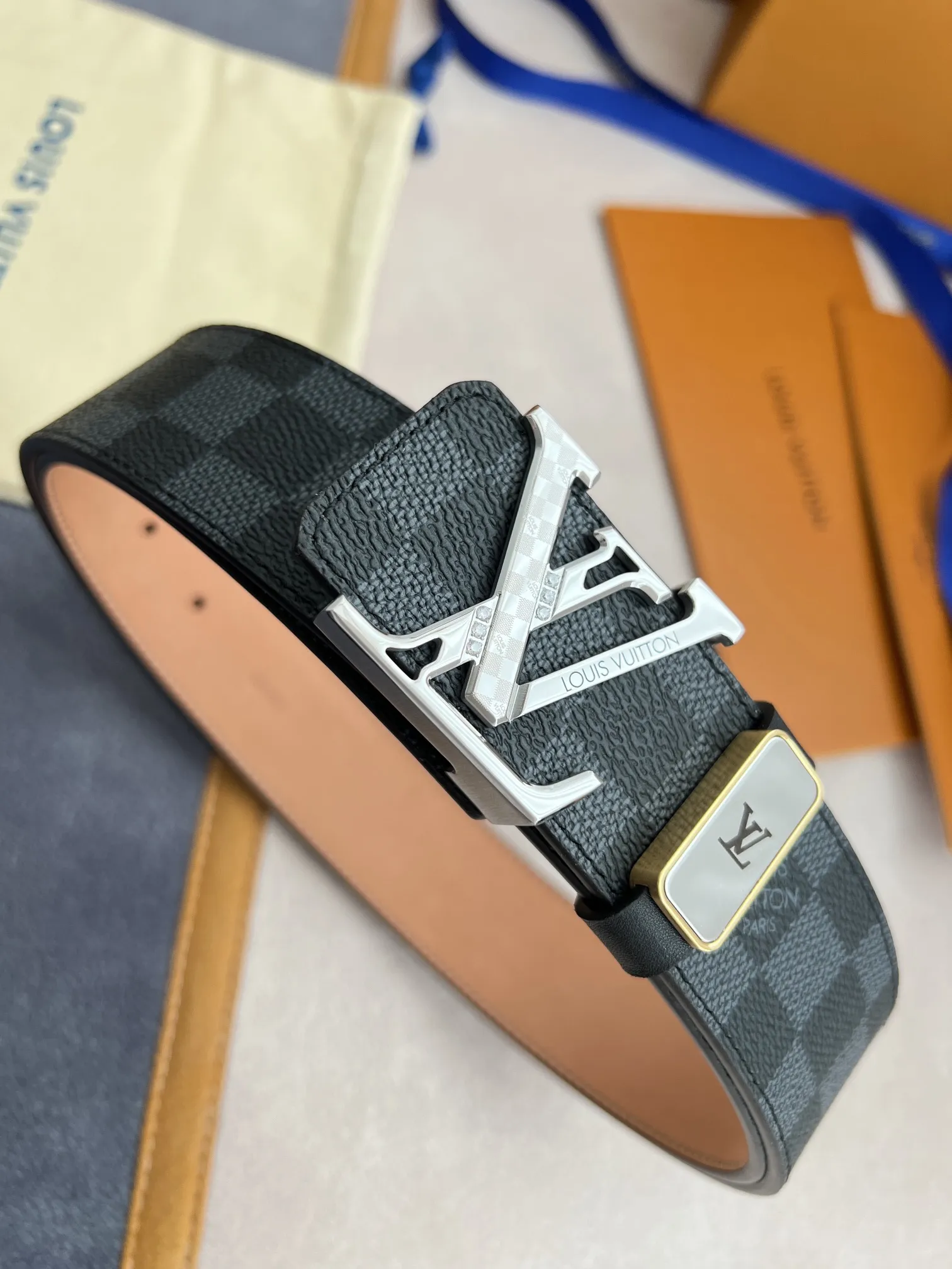 【2026】【 LOUIS VUITTON】(ルイヴィトン) 3.8cmベルト メンズ