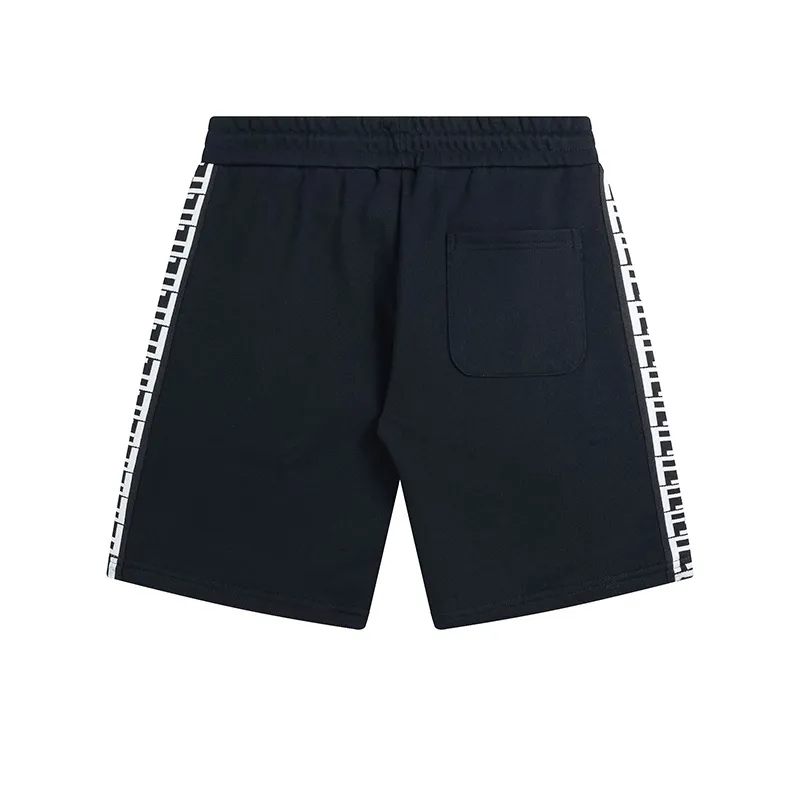 【2026】【FENDI   公式旗艦店】 フェンディ    ショートパンツ  ご好評に付き再入荷！