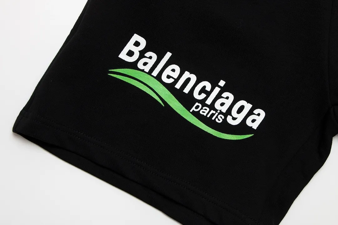 【2026】【BALENCIAGA   公式旗艦店】バレンシアガ    ショートパンツ  ご好評に付き再入荷！
