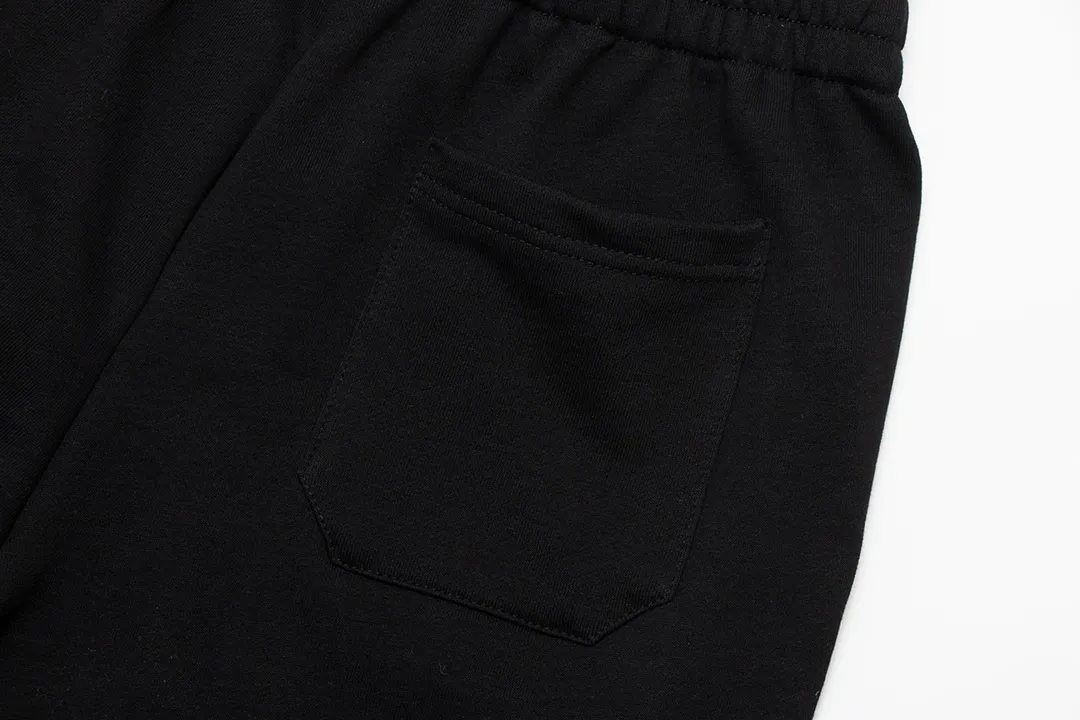 【2026】【BALENCIAGA   公式旗艦店】バレンシアガ    ショートパンツ  ご好評に付き再入荷！