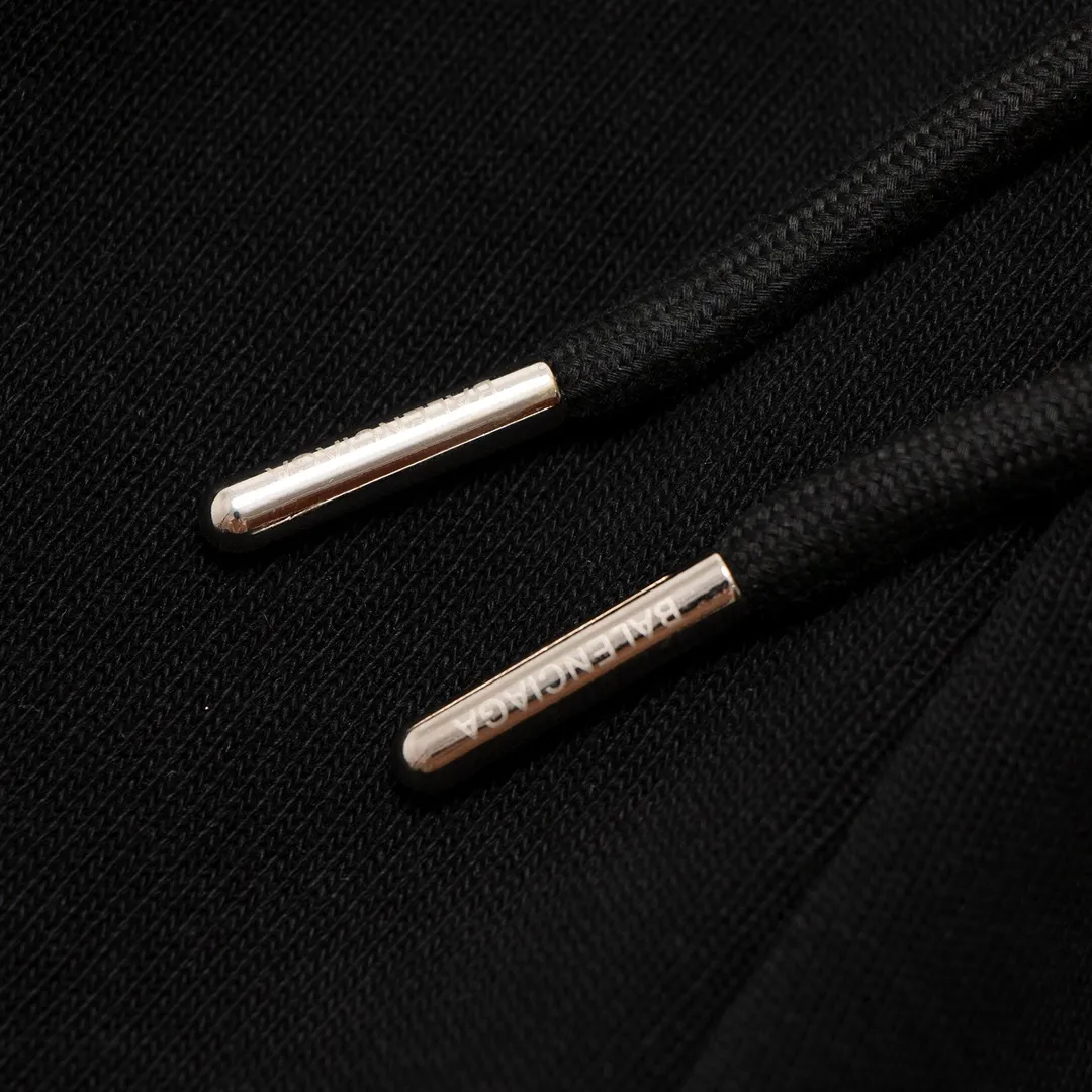 【2026】【BALENCIAGA   公式旗艦店】バレンシアガ   ショートパンツ  ご好評に付き再入荷！