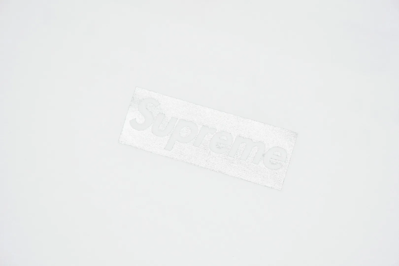【2026】シュプリームSupreme Chicago Metal Box Logo Tee White シカゴ限定 半袖Tシャツ 人気