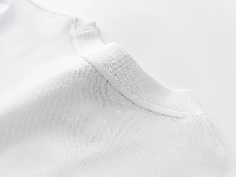 【2026】【MONCLER 公式旗艦店】モンクレール   Tシャツ  ご好評に付き再入荷！