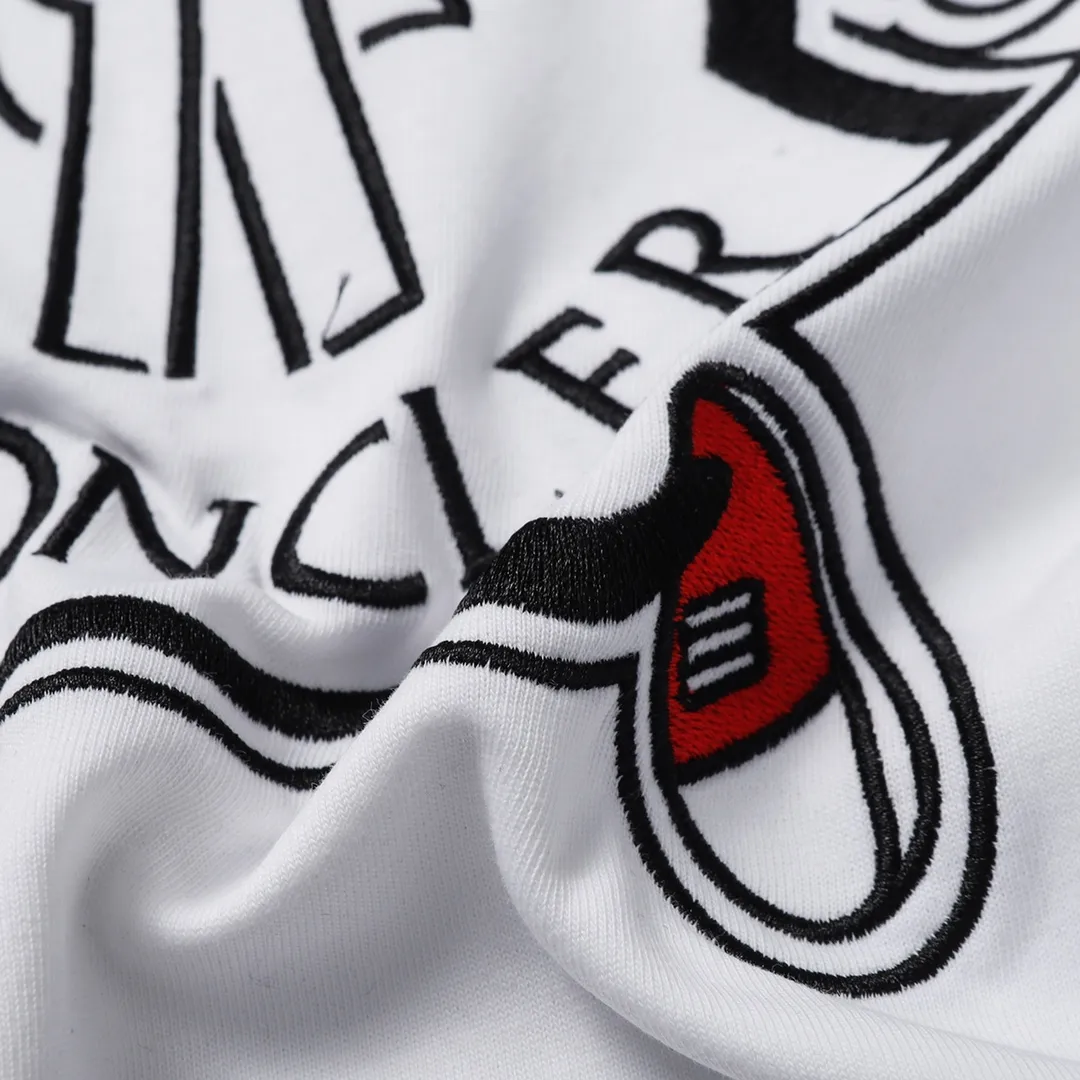 【2026】【MONCLER 公式旗艦店】モンクレール   Tシャツ  ご好評に付き再入荷！